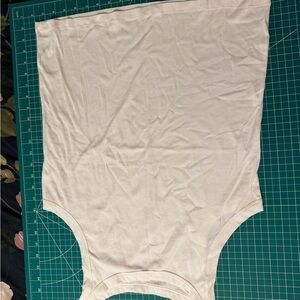 GAP White Sleeveless tank Top